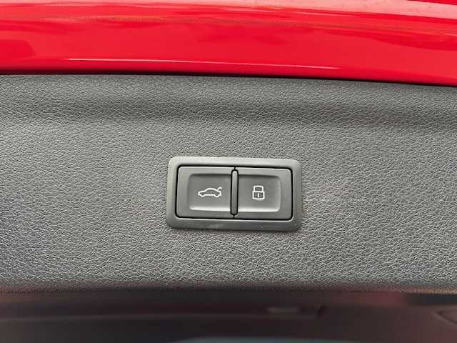 アウディ Ｑ３ 2．0 TFSI クワトロ 180PS 道東・釧路十勝 2015(平27)年 6万km ブリリアントレッド ４WD/MMI ナビゲーション/CD/DVD/SD/BT/フルセグ/リアビューカメラ/純正ETC/ドライブレコーダー/ハーフレザーシート/フロントパワーシート/パワーバックドア/ヒルアシストコントロール/アウディパーキングシステム/HIDヘッドライト/純正17インチAW/純正フロアマット