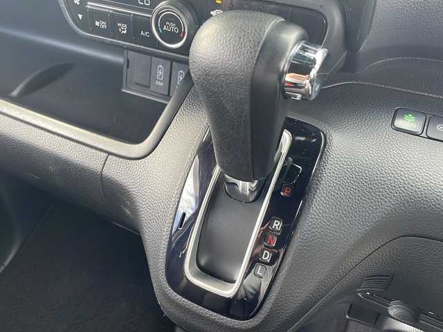 ホンダ Ｎ ＢＯＸ カスタム G L ホンダセンシング 岩手県 2019(令1)年 5.7万km ルナシルバーM 社外HDDナビ/AM/FM/CD/DVD/Bluetooth/フルセグTV/バックカメラ/ビルトインETC/ドライブレコーダー/両側パワースライドドア/アダプティブクルーズコントロール/衝突被害軽減ブレーキ/レーンキープアシスト/横滑り防止装置/コーナーセンサー/アイドリングストップ/シートヒーター/オートライト/LEDヘッドライト/フォグランプ/スマートキー/プッシュスタート/電動格納ミラー/純正14インチAW/純正フロアマット/ドアバイザー/取扱説明書