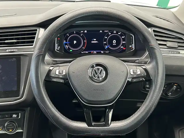 フォルクスワーゲン ティグアン TDI 4モーション ハイライン 鹿児島県 2019(令1)年 3.2万km アトランティックブルーメタリック 禁煙車/純正ナビ/　・Bluetooth/　・CD/DVD/　・AppleCarplay/　・AndroidAuto/　・SDカード/　・フルセグTV/全周囲カメラ/ブラインドスポットモニター/ヘッドアップディスプレイ/電動パーキングブレーキ/オートブレーキホールド/3ゾーンフルオートエアーコンディショナー/(運転席/助手席/後席独立調整、自動内気循環機能付)/運転席メモリーシート/全席シートヒーター/ビルトインETC2.0/電動リアゲート/電動格納ミラー/純正アルミホイール/LEDヘッドライト/フォグランプ/ワンオーナー