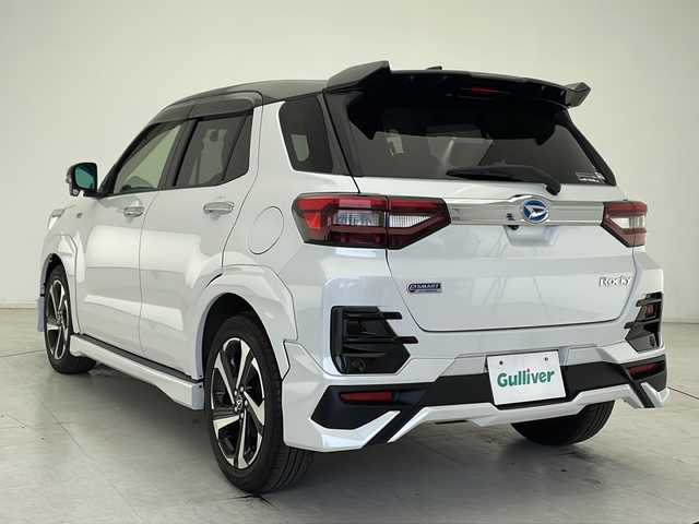 ダイハツ ロッキー プレミアム G HEV 千葉県 2022(令4)年 2.3万km ブラックマイカメタリック/シャイニングホワイトパール モデリスタエアロ/衝突軽減ブレーキ/レーンキープアシスト/レーダークルーズコントロール/オートマチックハイビーム/純正メモリナビ/（フルセグ/Bluetooth/CD/DVD/FM/AM）/全方位カメラ/ETC/ドライブレコーダー（前後）/ハーフレザーシート/シートヒーター（運転席＋助手席）/コーナーセンサー/ブラインドスポットモニター/LEDヘッドライト/フォグライト/電動格納ミラー/純正サイドバイザー