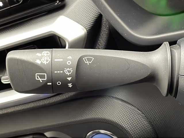 ダイハツ ロッキー プレミアム G HEV 千葉県 2022(令4)年 2.3万km ブラックマイカメタリック/シャイニングホワイトパール モデリスタエアロ/衝突軽減ブレーキ/レーンキープアシスト/レーダークルーズコントロール/オートマチックハイビーム/純正メモリナビ/（フルセグ/Bluetooth/CD/DVD/FM/AM）/全方位カメラ/ETC/ドライブレコーダー（前後）/ハーフレザーシート/シートヒーター（運転席＋助手席）/コーナーセンサー/ブラインドスポットモニター/LEDヘッドライト/フォグライト/電動格納ミラー/純正サイドバイザー