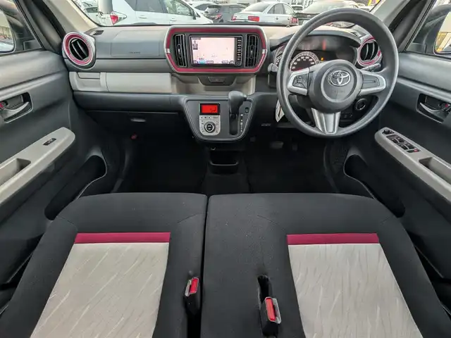 トヨタ パッソ モーダ　S 福井県 2018(平30)年 10.8万km シルバー 純正SDナビ（NSCD-W66）/・（ワンセグTV/CD/Bluetooth）/バックカメラ/スマートアシスト/アイドリングストップ/横滑り防止装置/エンジンスタートボタン/ETC/オートLEDライト/純正ホイールキャップ/純正フロアマット/スマートキー/保証書・取扱説明書