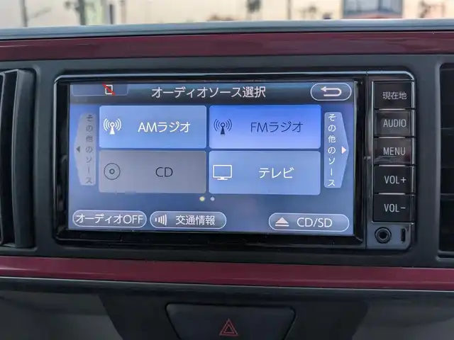 トヨタ パッソ モーダ　S 福井県 2018(平30)年 10.8万km シルバー 純正SDナビ（NSCD-W66）/・（ワンセグTV/CD/Bluetooth）/バックカメラ/スマートアシスト/アイドリングストップ/横滑り防止装置/エンジンスタートボタン/ETC/オートLEDライト/純正ホイールキャップ/純正フロアマット/スマートキー/保証書・取扱説明書