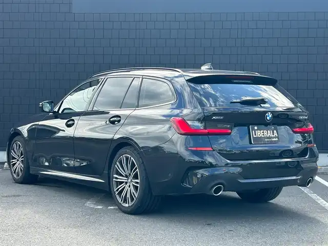 ＢＭＷ ３２０ｄ xDrive ツーリング Mスポーツ 埼玉県 2019(令1)年 5.6万km サファイアブラックP 黒半革シート/ＡＣＣ/純正HDDナビ/(Bluetooth/USB/CD/DVD)/バックカメラ/ＢＳＭ/インテリジェントセーフティー/シートヒーター/アンビエントライト/パークアシスト/純正１８インチアルミホイール/電動シート/ドラレコ/ＬＥＤランプ