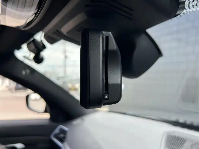 ＢＭＷ ３２０ｄ xDrive ツーリング Mスポーツ 埼玉県 2019(令1)年 5.6万km サファイアブラックP 黒半革シート/ＡＣＣ/純正HDDナビ/(Bluetooth/USB/CD/DVD)/バックカメラ/ＢＳＭ/インテリジェントセーフティー/シートヒーター/アンビエントライト/パークアシスト/純正１８インチアルミホイール/電動シート/ドラレコ/ＬＥＤランプ