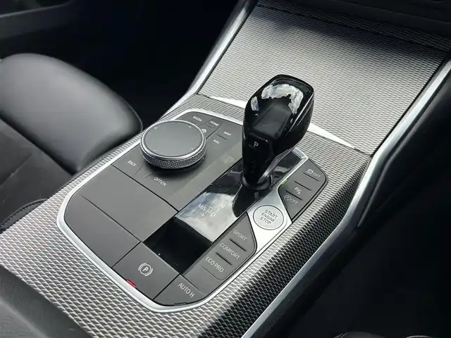 ＢＭＷ ３２０ｄ xDrive ツーリング Mスポーツ 埼玉県 2019(令1)年 5.6万km サファイアブラックP 黒半革シート/ＡＣＣ/純正HDDナビ/(Bluetooth/USB/CD/DVD)/バックカメラ/ＢＳＭ/インテリジェントセーフティー/シートヒーター/アンビエントライト/パークアシスト/純正１８インチアルミホイール/電動シート/ドラレコ/ＬＥＤランプ