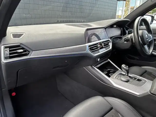 ＢＭＷ ３２０ｄ xDrive ツーリング Mスポーツ 埼玉県 2019(令1)年 5.6万km サファイアブラックP 黒半革シート/ＡＣＣ/純正HDDナビ/(Bluetooth/USB/CD/DVD)/バックカメラ/ＢＳＭ/インテリジェントセーフティー/シートヒーター/アンビエントライト/パークアシスト/純正１８インチアルミホイール/電動シート/ドラレコ/ＬＥＤランプ