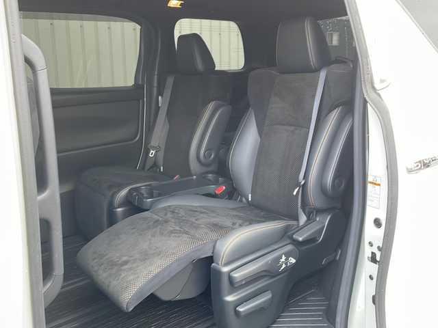 トヨタ アルファード S タイプゴールド 道北・旭川 2021(令3)年 3.4万km ラグジュアリーホワイトパールクリスタルシャインガラスフレーク /4WD//禁煙車//純正ディスプレイオーディオナビ機能付き//CD/DVD/BT/USB/フルセグ//純正フリップダウンモニター//両側パワースライドドア//パワーバックドア//ハーフレザーシート//バックカメラ//トヨタセーフティセンス//PCS/ACC/LTA/PKSB/RSA//クリアランスソナー//アイドリングストップ//オートハイビーム//オートライト//3眼LEDヘッドライト//フォグライト//オートリトラミラー//ビルトインETC2.0//前後ドライブレコーダー//純正フロアマット//ドアバイザー//プッシュスタート//保証書//取説