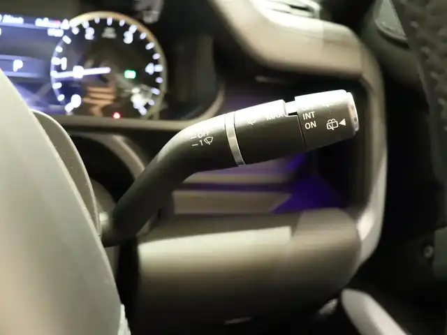 ランドローバー ランドローバー ディフェンダー 110 アーバナイト22 静岡県 2022(令4)年 2.5万km グレー 衝突軽減ブレーキ　/半革　/ＭＥＲＩＤＩＡＮサウンド　/ＡＣＣ　/ＬＥＤ　/ブラックエクステリア　/３６０°カメラ　/ＣａｒＰｌａｙ　/ワイヤレス充電　/純正２２ＡＷ　/パワーシート／ヒーター／エアー