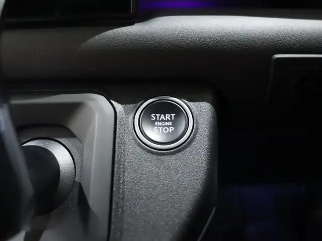 ランドローバー ランドローバー ディフェンダー 110 アーバナイト22 静岡県 2022(令4)年 2.5万km グレー 衝突軽減ブレーキ　/半革　/ＭＥＲＩＤＩＡＮサウンド　/ＡＣＣ　/ＬＥＤ　/ブラックエクステリア　/３６０°カメラ　/ＣａｒＰｌａｙ　/ワイヤレス充電　/純正２２ＡＷ　/パワーシート／ヒーター／エアー