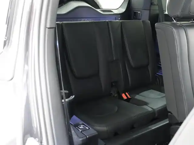 ランドローバー ランドローバー ディフェンダー 110 アーバナイト22 静岡県 2022(令4)年 2.5万km グレー 衝突軽減ブレーキ　/半革　/ＭＥＲＩＤＩＡＮサウンド　/ＡＣＣ　/ＬＥＤ　/ブラックエクステリア　/３６０°カメラ　/ＣａｒＰｌａｙ　/ワイヤレス充電　/純正２２ＡＷ　/パワーシート／ヒーター／エアー