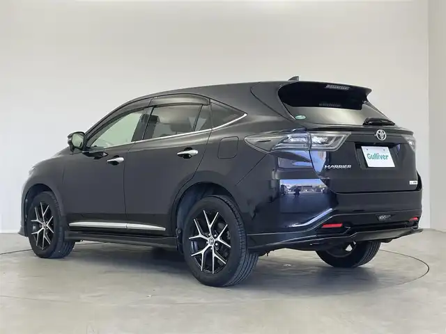 トヨタ ハリアー プレミアム スタイルアッシュ 埼玉県 2017(平29)年 5.4万km スパークリングブラックパールクリスタルシャイン アルパイン9インチナビ/レーダークルーズコントロール/トヨタセーフティーセンス/パワーシート/シートメモリー/シートヒーター/アルカンターラ調ルームミラー/パワーバックドア/オートライト/オートハイビーム/自動防眩ルームミラー/ドラレコ前後/ビルトインETC