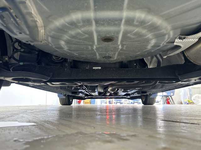 日産 ノート e－パワー メダリスト 福島県 2017(平29)年 2.8万km シャイニングブルー /禁煙車//全周囲モニター//純正ナビ//クリアランスソナー//ＬＥＤライト//ＥＴＣ//インテリジェントルームーミラー//オートライト//フォグライト//ＢＴ//スマートキー//エマージェンシーブレーキ//純正１５インチＡＷ付タイヤ//取扱説明書//保証書//スペアキー有り