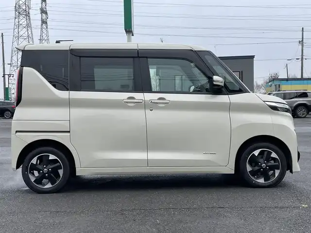 日産 ルークス ハイウェイスター X 道央・札幌 2020(令2)年 3.1万km フローズンバニラパール ４WD/ワンオーナー/純正ディーラーOPナビ/CD/DVD/BT/フルセグ/プロパイロット/エマージェンシーブレーキ/横滑り防止装置/レーンキープアシスト/クリアランスソナー/アラウンドビューモニター/ドライブレコーダー/アイドリングストップ/両側パワースライドドア/前席シートヒーター/シートカバー/ステアリングリモコン/プッシュスタート/スマートキー/LEDヘッドライト/オートライト/オートハイビーム/フォグランプ/ヘッドライトレベライザー/電動格納ミラー/ウィンカーミラー/純正フロアマット/ドアバイザー/スペアキー