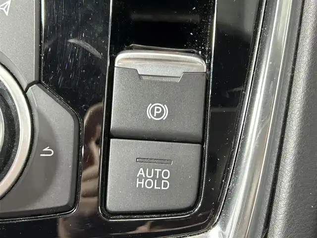 マツダ ＣＸ－８ XD Lパッケージ 大阪府 2022(令4)年 3.3万km スノーフレイクホワイトパールマイカ 赤革シート BOSEサウンド 純正10.25incナビTV 360カメラ フリップダウンモニター パワーシート/ヒーター/エアコン ハンドルヒーター 電動リアゲート ヘッドアップディスプレイ レーダーC 衝突軽減B レーンアシスト