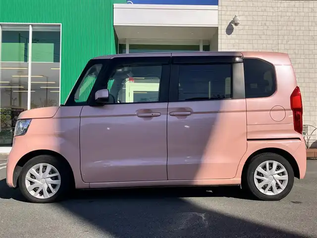 ホンダ Ｎ ＢＯＸ G EX ホンダセンシング 静岡県 2018(平30)年 4.9万km プレミアムピンクP エンジンスタートボタン/パワーステアリング/パワーウィンドウ/アイドリングストップ/オートエアコン/レーダークルーズコントロール/スマートキー/USB入力端子/純正ETC/バックカメラ/純正ナビ（CD/DVD/BT/フルセグ）/ドライブレコーダー前後/ウォークスルー/純正フロアマット/布シート/両側パワースライドドア/ABS/横滑り防止装置/コーナーセンサー/レーンキープアシスト/オートライト/オートマチックハイビーム/LEDヘッドライト/W+サイドエアバッグ/衝突軽減システム/カーテンエアバッグ/合皮シートカバー/大型ルーフコンソール