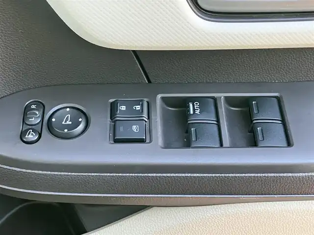 ホンダ Ｎ ＢＯＸ G EX ホンダセンシング 静岡県 2018(平30)年 4.9万km プレミアムピンクP エンジンスタートボタン/パワーステアリング/パワーウィンドウ/アイドリングストップ/オートエアコン/レーダークルーズコントロール/スマートキー/USB入力端子/純正ETC/バックカメラ/純正ナビ（CD/DVD/BT/フルセグ）/ドライブレコーダー前後/ウォークスルー/純正フロアマット/布シート/両側パワースライドドア/ABS/横滑り防止装置/コーナーセンサー/レーンキープアシスト/オートライト/オートマチックハイビーム/LEDヘッドライト/W+サイドエアバッグ/衝突軽減システム/カーテンエアバッグ/合皮シートカバー/大型ルーフコンソール