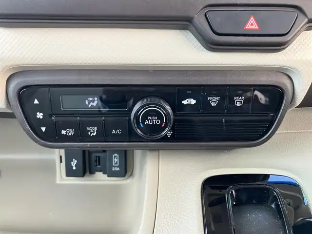 ホンダ Ｎ ＢＯＸ G EX ホンダセンシング 静岡県 2018(平30)年 4.9万km プレミアムピンクP エンジンスタートボタン/パワーステアリング/パワーウィンドウ/アイドリングストップ/オートエアコン/レーダークルーズコントロール/スマートキー/USB入力端子/純正ETC/バックカメラ/純正ナビ（CD/DVD/BT/フルセグ）/ドライブレコーダー前後/ウォークスルー/純正フロアマット/布シート/両側パワースライドドア/ABS/横滑り防止装置/コーナーセンサー/レーンキープアシスト/オートライト/オートマチックハイビーム/LEDヘッドライト/W+サイドエアバッグ/衝突軽減システム/カーテンエアバッグ/合皮シートカバー/大型ルーフコンソール