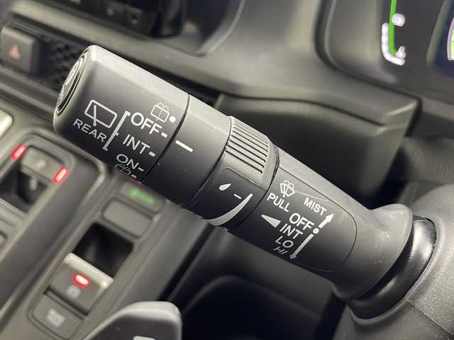 ホンダ ステップワゴン スパーダ eHEV 大阪府 2022(令4)年 5.4万km クリスタルブラックパール 純正９インチナビ/【BT/フルセグTV/USB/AppleCarPlay/AndroidAuto]/純正15.6インチ後席モニター/全方位カメラ/ETC/ドライブレコーダー前後/両側パワースライドドア/ブラインドスポットモニター/衝突被害軽減システム/クルーズコントロール追従/オートライト/コーナーセンサー前後/オットマン/シートバックテーブル/ハーフレザーシート/純正16インチＡＷ/純正フロアマット