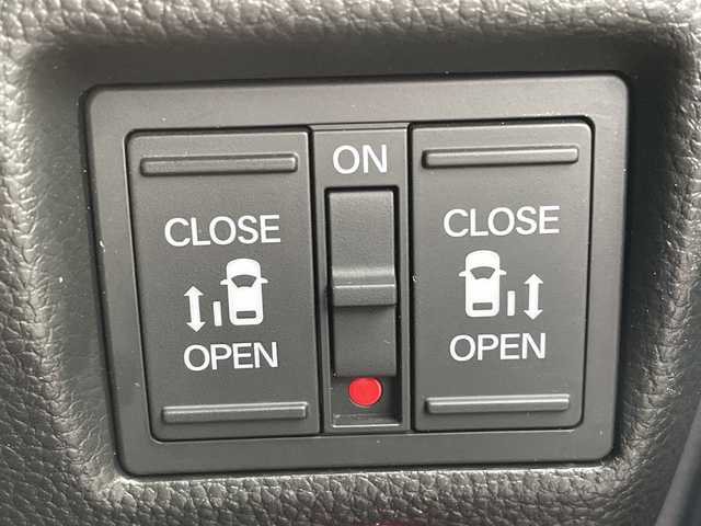 ホンダ Ｎ ＢＯＸ カスタム L ターボ 長野県 2022(令4)年 3.4万km クリスタルブラックパール 禁煙車/4WD/ターボ過給機/純正8型インターナビ/【VXU-227NBi】/ホンダセンシング/・衝突被害軽減システム/・路外逸脱抑制/・標識認識/・アダプティブクルーズコントロール/・オートマチックハイビーム/(Bluetooth/フルセグTV/CD/DVD/USB/SD/FM/AM)/バックカメラ/前後ドライブレコーダー【DRH-224SD】/両側電動スライドドア/パドルシフト/後方コーナーセンサー/前席シートヒーター/純正アルミホイール/純正フロアマット/ハーフレザーシート/LEDヘッドライト/オートライト/オートエアコン/アイドリングストップ(ECON)/ドアバイザー/サイドエアバッグ/カーテンエアバッグ/スマートキー/スペアキー1本/プッシュスタート/パワーステアリング/パワーウインドウ/盗難防止機能/ABS/横滑り防止装置/新車時保証書/取扱説明書