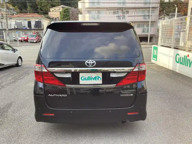トヨタ アルファード 240S タイプゴールドⅡ 神奈川県 2014(平26)年 10.8万km ブラック 純正9インチSDナビ/ ・フルセグTV/DVD再生/ ・Bluetooth/SD録音/純正11インチフリップダウンモニター/ ・後席用リモコンあり/社外20インチAW/ ・WORKランベックLD1/両側パワースライドドア/パワーバックドア/クリアランスソナー/ハーフレザーシート/クルーズコントロール/キセノン/フォグ/オートライト/バックカメラ/ビルトインETC/ウッドコンビステアリング/ステアリングリモコン/リアオートエアコン/アクセサリーコンセント/ ・AC100V/100W/スマートキーx2/保証書/取扱説明書/点検記録/   27/9・28/11・30/11・R2/11・R3/10
