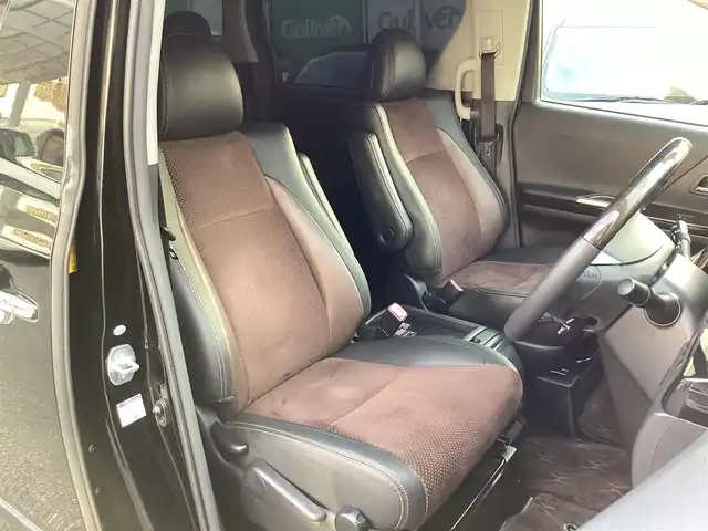 トヨタ アルファード 240S タイプゴールドⅡ 神奈川県 2014(平26)年 10.8万km ブラック 純正9インチSDナビ/ ・フルセグTV/DVD再生/ ・Bluetooth/SD録音/純正11インチフリップダウンモニター/ ・後席用リモコンあり/社外20インチAW/ ・WORKランベックLD1/両側パワースライドドア/パワーバックドア/クリアランスソナー/ハーフレザーシート/クルーズコントロール/キセノン/フォグ/オートライト/バックカメラ/ビルトインETC/ウッドコンビステアリング/ステアリングリモコン/リアオートエアコン/アクセサリーコンセント/ ・AC100V/100W/スマートキーx2/保証書/取扱説明書/点検記録/   27/9・28/11・30/11・R2/11・R3/10