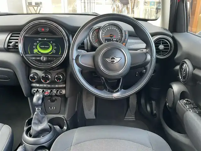 ＭＩＮＩ ＢＭＷ ミニ クーパー 岐阜県 2017(平29)年 7.8万km 赤Ⅱ 純正ナビ/バックカメラ/LEDヘッドライト/オートワイパー/ディスプレイリング/スマートキー