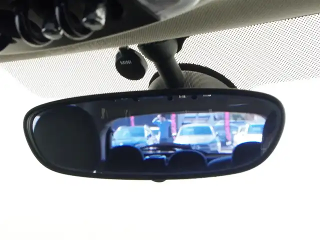 ＭＩＮＩ ＢＭＷ ミニ クーパー 岐阜県 2017(平29)年 7.8万km 赤Ⅱ 純正ナビ/バックカメラ/LEDヘッドライト/オートワイパー/ディスプレイリング/スマートキー