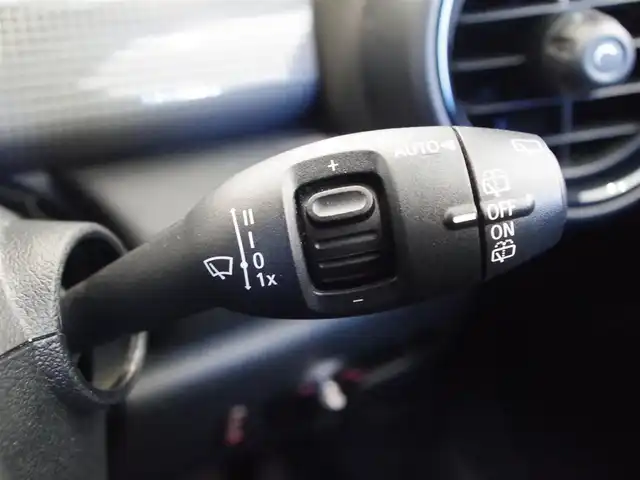 ＭＩＮＩ ＢＭＷ ミニ クーパー 岐阜県 2017(平29)年 7.8万km 赤Ⅱ 純正ナビ/バックカメラ/LEDヘッドライト/オートワイパー/ディスプレイリング/スマートキー