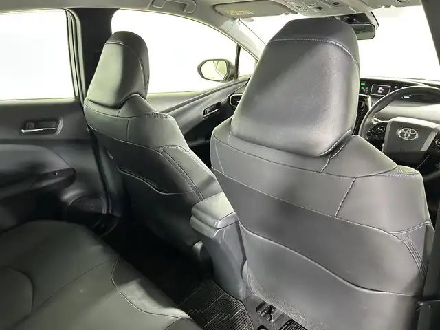 トヨタ プリウス Sツーリングセレクション 佐賀県 2019(令1)年 5.5万km ホワイトパールクリスタルシャイン 後期型モデル/９インチ純正ナビ/AM/FM/フルセグTV/Bluetooth/バックカメラ/革巻きステアリング/ステアリングスイッチ/LEDヘッドライト/TRDエアロ/合皮シート/シートヒーター/トヨタセーフティセンス/ETC/プッシュスタート/フロアマット/ドアバイザー