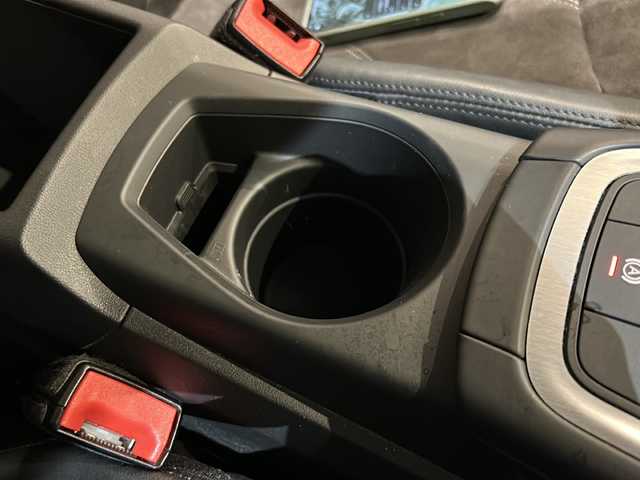 アウディ ＴＴクーペ 2．0 TFSI クワトロ 新潟県 2017(平29)年 3.2万km スクーバブルーメタリック クワトロ（４WD）/バーチャルコクピット/MMIナビゲーション/フルセグTV/Bluetooth/CD/DVD/ETC/マトリクスLEDヘッドライト/Sラインパッケージ/・専用バンパー/・ハイグロスブラックグリル/・リヤディフューザー（プラチナムグレー）/・スポーツサスペンション/・専用セレクターノブ/・アルミニウムルックインテリア/・アルカンターラ/レザーシート（Sラインロゴ入り）/Sスポーツシート/・パワーシート/アシスタンスパッケージ/・クルーズコントロール/・サイドアシスト/・レーンアシスト/・リヤビューカメラ/・パークアシスト/・ホールドアシスト