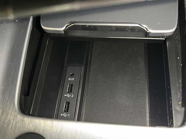 アウディ ＴＴクーペ 2．0 TFSI クワトロ 新潟県 2017(平29)年 3.2万km スクーバブルーメタリック クワトロ（４WD）/バーチャルコクピット/MMIナビゲーション/フルセグTV/Bluetooth/CD/DVD/ETC/マトリクスLEDヘッドライト/Sラインパッケージ/・専用バンパー/・ハイグロスブラックグリル/・リヤディフューザー（プラチナムグレー）/・スポーツサスペンション/・専用セレクターノブ/・アルミニウムルックインテリア/・アルカンターラ/レザーシート（Sラインロゴ入り）/Sスポーツシート/・パワーシート/アシスタンスパッケージ/・クルーズコントロール/・サイドアシスト/・レーンアシスト/・リヤビューカメラ/・パークアシスト/・ホールドアシスト