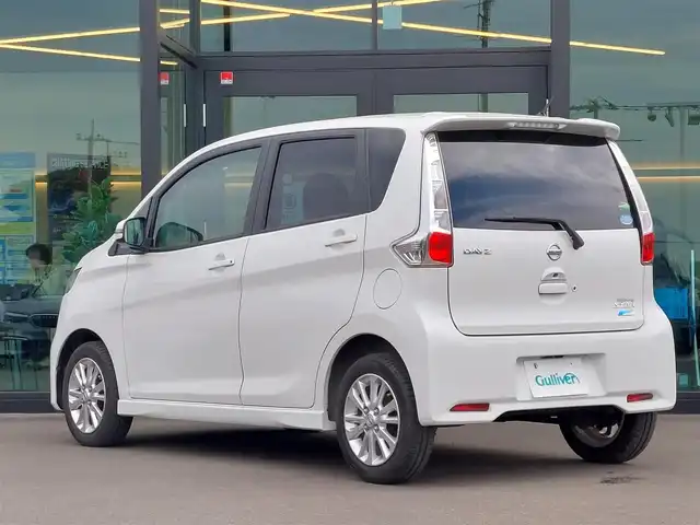 日産 デイズ ハイウェイスターX 東京都 2014(平26)年 4.1万km ホワイトパール 純正ナビ/バックカメラ/フルセグ/アイドリングストップ/スマートキー/純正14インチAW/ウィンカーミラー