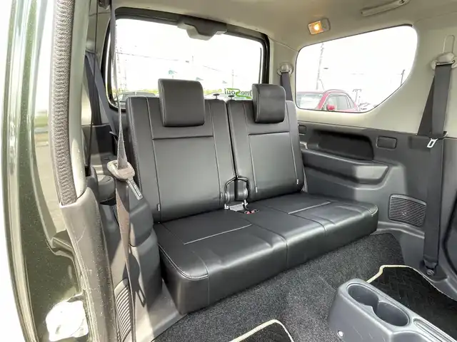 スズキ ジムニー ランドベンチャー 道央・札幌 2016(平28)年 7.4万km クールカーキPM ４WD/5速MT/社外メモリーナビ/CD/DVD/BT/フルセグ/ETC/トランスファ切替/D席シートヒーター/レザーシート/革巻きステアリング/ステアリングリモコン/リモコンキー/ハロゲンヘッドライト/フォグランプ/ヘッドライトレベライザー/電動格納ミラー/ヒーテッドドアミラー/ウィンカーミラー/純正フロアマット/ドアバイザー/スペアキー/純正AW付夏タイヤ積込/175/80/R16/2016年/山1mm