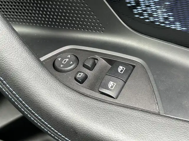 ＢＭＷ ＢＭＷ Ｍ２ 兵庫県 2024(令6)年 1.1万km サファイアブラックP ワンオーナー/純正HDDナビ/バックカメラ/前後コーナーセンサー/アイドリングストップ/MTモード付AT/ウィンカーミラー/電動格納ミラー/クルーズコントロール/プッシュスタート/ETC/ドライブレコーダー/パワーシート/レザーシート/LEDヘッドライト/オートライト/スマートキー/純正フロアマット/取扱説明書・保証書
