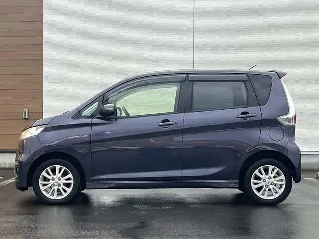 日産 デイズ ハイウェイスターX 秋田県 2013(平25)年 4.5万km プレミアムパープルP 純正ナビ/フルセグテレビ/スマートキー/バックカメラ/純正アルミ/純正フロアマット/プッシュスタート/アイドリングストップ/オートエアコン/純正ドアバイザー/電動格納ウインカーミラー/アラウンドビューモニター/パワーステアリング/パワーウインドウ/保証書/記録簿/ベンチシート/ABS/キセノンヘッドライト/エアバッグ（ダブル）