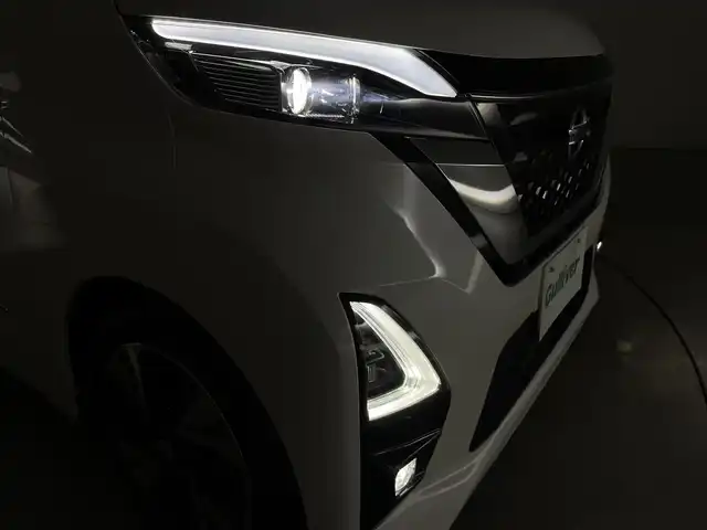 日産 ルークス HWS Gターボ プロパイロットED 群馬県 2021(令3)年 5.2万km チタニウムグレーM/シルキーホワイト 快適パックA/・プラズマクラスター搭載リヤシーリングファン/・パーソナルテーブル〈後席〉/（カップホルダー各2個、コンビニフック付、折りたたみ格納式）/・カップホルダー（9個）/・USBソケット〈助手席シートバック部〉/・ロールサンシェード〈リヤ〉/・撥水加工シート/―――――――――――――/純正9インチSDナビ/（SD/Bluetooth/CD/DVD/フルセグTV/AM/FM）/アラウンドビューモニター/ハンズフリー機能付き両側パワースライドドア/プロパイロット/アダプティブLEDヘッドライト/純正前方ドライブレコーダー/シートヒーターD+N席/社外アルミホイール付スタッドレスタイヤ4本/エマージェンシーブレーキ/車線逸脱警報/車線逸脱防止支援/ハンドル支援/先行車発進お知らせ/ソナー