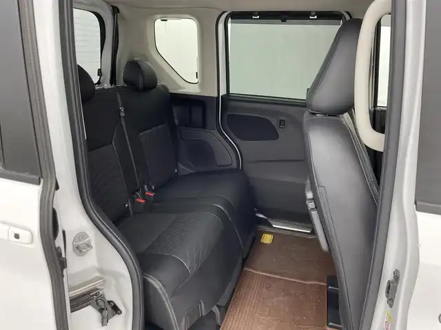 日産 ルークス HWS Gターボ プロパイロットED 群馬県 2021(令3)年 5.2万km チタニウムグレーM/シルキーホワイト 快適パックA/・プラズマクラスター搭載リヤシーリングファン/・パーソナルテーブル〈後席〉/（カップホルダー各2個、コンビニフック付、折りたたみ格納式）/・カップホルダー（9個）/・USBソケット〈助手席シートバック部〉/・ロールサンシェード〈リヤ〉/・撥水加工シート/―――――――――――――/純正9インチSDナビ/（SD/Bluetooth/CD/DVD/フルセグTV/AM/FM）/アラウンドビューモニター/ハンズフリー機能付き両側パワースライドドア/プロパイロット/アダプティブLEDヘッドライト/純正前方ドライブレコーダー/シートヒーターD+N席/社外アルミホイール付スタッドレスタイヤ4本/エマージェンシーブレーキ/車線逸脱警報/車線逸脱防止支援/ハンドル支援/先行車発進お知らせ/ソナー
