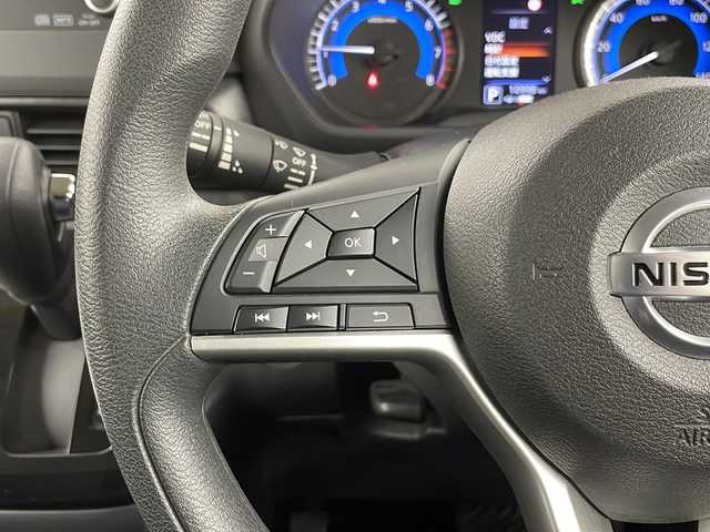 日産 ルークス ハイウェイスター X 道央・札幌 2020(令2)年 1.1万km フローズンバニラパール ・４WD/・衝突防止装置ブレーキアシスト/・トラクションコントロール/・社外オーディオ/CD/AUX/・アラウンドビューモニター/・片側パワースライドドア/・シートヒーター運転席/助手席/・ステアリングヒーター/・LEDヘッドライト/オートハイビーム/・スマートキー/・レーンキープアシスト/・横滑り防止装置/・盗難防止装置/・アイドリングストップ/・ABS