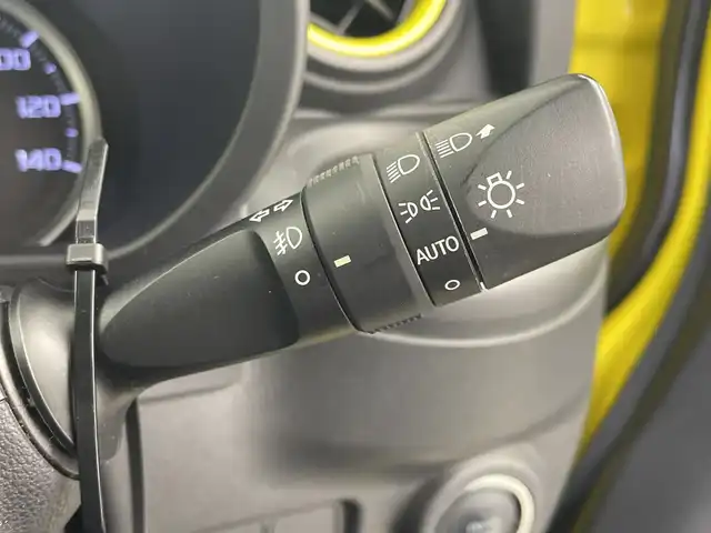 ダイハツ キャスト アクティバ GプライムコレSAⅢ 三重県 2018(平30)年 4.9万km レモンスカッシュクリスタルM 禁煙車/ワンオーナー/社外ナビ/・フルセグ・CD・DVD・Bluetooth・SD/バックカメラ/衝突軽減/前席シートヒーター/LEDヘッドライト（オート）/ETC/コーナーセンサー/スマートキー/スペアスマートキー