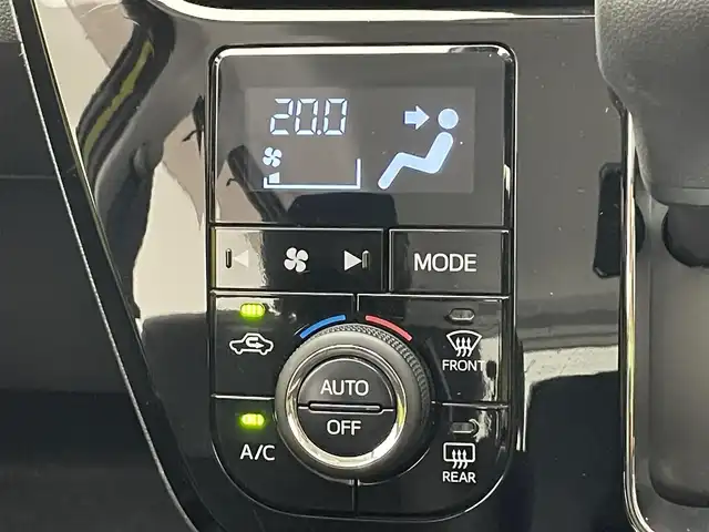 ダイハツ キャスト アクティバ GプライムコレSAⅢ 愛知県 2018(平30)年 4.9万km レモンスカッシュクリスタルM 社外ナビ/スマートアシストIII/シートヒーター/バックカメラ/ETC/フルセグTV/DVD/ハーフレザーシート/純正アルミホイール/LEDオートライト/フォグランプ/衝突被害軽減ブレーキ/純正フロアマット/オートマチックハイビーム/禁煙車