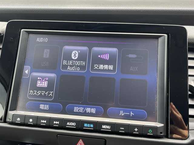 ホンダ フィット 青森県 2022(令4)年 3.9万km プラチナホワイトパール 純正ナビ/フルセグTV/CD/DVD/BT/ETC/ドライブレコーダーカバー、カード欠損/バックカメラ/ホンダセンシング/レーダークルーズコントロール/横滑り防止装置/オートライト/15インチ純正ホイール/純正フロアマット