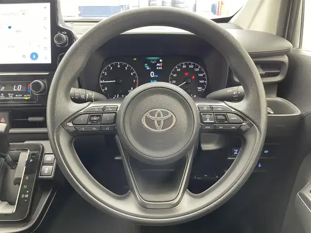 トヨタ シエンタ G 滋賀県 2024(令6)年 1.1万km アーバンカーキ 純正10.5型ナビ/・フルセグTV/・Bluetooth/・ミラキャスト/バックカメラ/両側パワースライドドア/衝突軽減ブレーキ/車線逸脱警報/レーダークルーズコントロール/ETC2.0/プッシュスタート/スマートキー/電格ミラー/ウインカーミラー/ドアバイザー/純正フロアマット/禁煙車
