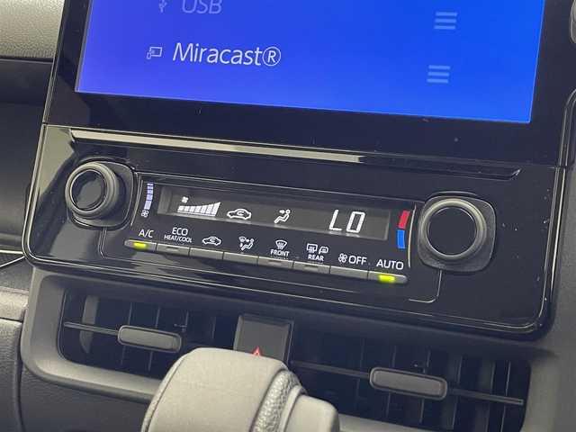 トヨタ シエンタ G 滋賀県 2024(令6)年 1.1万km アーバンカーキ 純正10.5型ナビ/・フルセグTV/・Bluetooth/・ミラキャスト/バックカメラ/両側パワースライドドア/衝突軽減ブレーキ/車線逸脱警報/レーダークルーズコントロール/ETC2.0/プッシュスタート/スマートキー/電格ミラー/ウインカーミラー/ドアバイザー/純正フロアマット/禁煙車