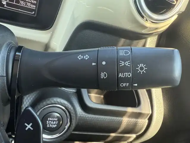 スズキ クロスビー HYBRID MZ 岩手県 2020(令2)年 7.7万km キャラバンアイボリーパールメタリック/ホワイト 2トーンルーフ レーダーブレーキS 純正8型ナビ 全周囲 ETC フルセグ ETC クルーズコントロール USB ステアリングスイッチ シートヒーター ヒルディセントコントロール パドルシフト オートLEDライト フォグ 純正16AW スペアキー