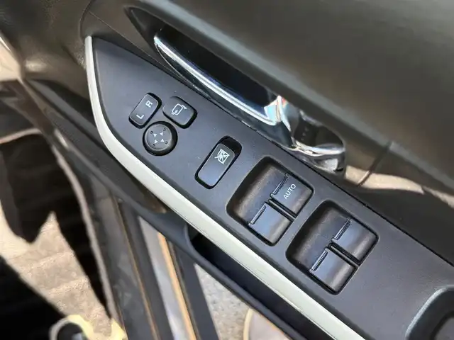 スズキ クロスビー HYBRID MZ 岩手県 2020(令2)年 7.7万km キャラバンアイボリーパールメタリック/ホワイト 2トーンルーフ レーダーブレーキS 純正8型ナビ 全周囲 ETC フルセグ ETC クルーズコントロール USB ステアリングスイッチ シートヒーター ヒルディセントコントロール パドルシフト オートLEDライト フォグ 純正16AW スペアキー