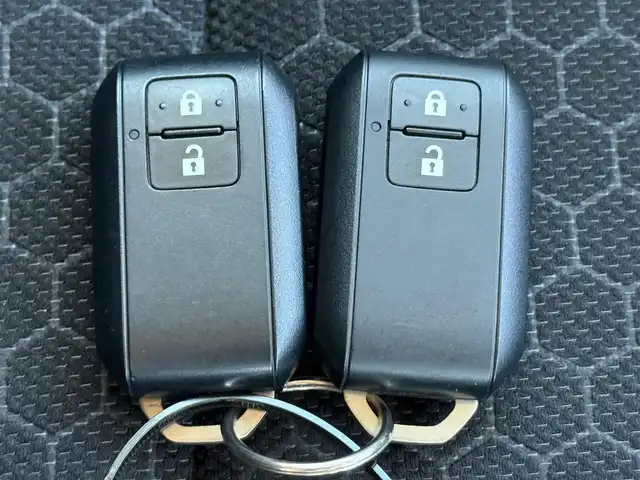 スズキ クロスビー HYBRID MZ 岩手県 2020(令2)年 7.7万km キャラバンアイボリーパールメタリック/ホワイト 2トーンルーフ レーダーブレーキS 純正8型ナビ 全周囲 ETC フルセグ ETC クルーズコントロール USB ステアリングスイッチ シートヒーター ヒルディセントコントロール パドルシフト オートLEDライト フォグ 純正16AW スペアキー