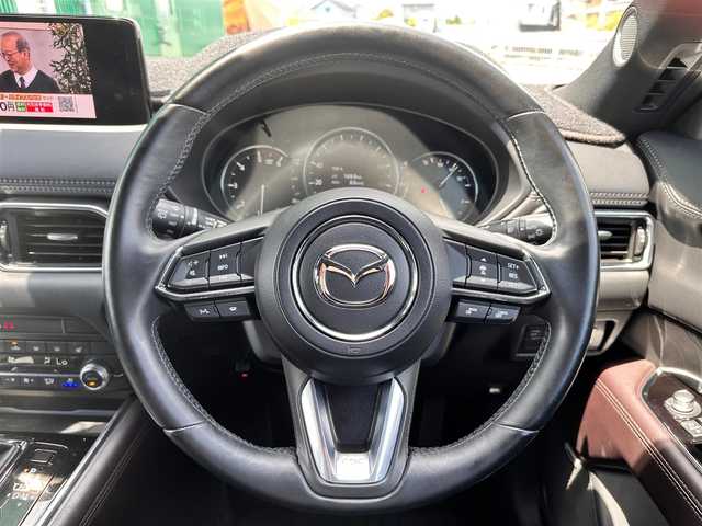 マツダ ＣＸ－８ XD Lパッケージ 宮城県 2021(令3)年 6.9万km プラチナクォーツメタリック オフロードトラクションアシスト/アドバンスドスマートシティブレーキサポート/ブラインドスポットモニタリング/パーキングセンサー（フロント/リア）/レーダークルーズコントロール/スマートブレーキサポート/レーンキープアシストシステム/車線逸脱警報システム/ドライバーアテンションアラート/アダプティブLEDヘッドランプ/アクティブドライビングディスプレイ/360度ビューモニター/マツダコネクトナビ（10.25インチセンターディスプレイ）/・フルセグTV/・Bluetooth/・USB/ETC/ドライブレコーダー/ハンズフリーパワーバックドア/本革シート/パワーシート（運転席メモリー機能付）/シートヒーター（前席/2列目）/シートベンチレーション（前席）/革巻きステアリング/ステアリングヒーター/電動パーキングブレーキ/ブレーキホールド/LEDヘッドランプ/フォグランプ/オートライト/スマートキー＆プッシュスタート/電動格納ミラー/ルーフレール/純正19インチAW/フロアマット/W/サイド/カーテンエアバッグ