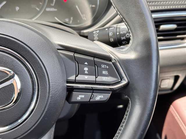 マツダ ＣＸ－８ XD Lパッケージ 宮城県 2021(令3)年 6.9万km プラチナクォーツメタリック オフロードトラクションアシスト/アドバンスドスマートシティブレーキサポート/ブラインドスポットモニタリング/パーキングセンサー（フロント/リア）/レーダークルーズコントロール/スマートブレーキサポート/レーンキープアシストシステム/車線逸脱警報システム/ドライバーアテンションアラート/アダプティブLEDヘッドランプ/アクティブドライビングディスプレイ/360度ビューモニター/マツダコネクトナビ（10.25インチセンターディスプレイ）/・フルセグTV/・Bluetooth/・USB/ETC/ドライブレコーダー/ハンズフリーパワーバックドア/本革シート/パワーシート（運転席メモリー機能付）/シートヒーター（前席/2列目）/シートベンチレーション（前席）/革巻きステアリング/ステアリングヒーター/電動パーキングブレーキ/ブレーキホールド/LEDヘッドランプ/フォグランプ/オートライト/スマートキー＆プッシュスタート/電動格納ミラー/ルーフレール/純正19インチAW/フロアマット/W/サイド/カーテンエアバッグ