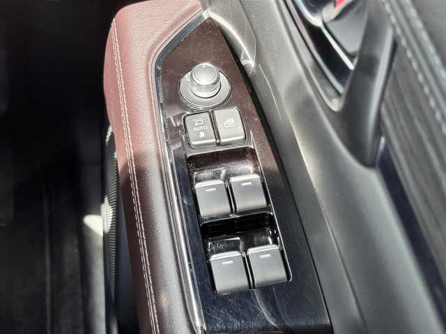 マツダ ＣＸ－８ XD Lパッケージ 宮城県 2021(令3)年 6.9万km プラチナクォーツメタリック オフロードトラクションアシスト/アドバンスドスマートシティブレーキサポート/ブラインドスポットモニタリング/パーキングセンサー（フロント/リア）/レーダークルーズコントロール/スマートブレーキサポート/レーンキープアシストシステム/車線逸脱警報システム/ドライバーアテンションアラート/アダプティブLEDヘッドランプ/アクティブドライビングディスプレイ/360度ビューモニター/マツダコネクトナビ（10.25インチセンターディスプレイ）/・フルセグTV/・Bluetooth/・USB/ETC/ドライブレコーダー/ハンズフリーパワーバックドア/本革シート/パワーシート（運転席メモリー機能付）/シートヒーター（前席/2列目）/シートベンチレーション（前席）/革巻きステアリング/ステアリングヒーター/電動パーキングブレーキ/ブレーキホールド/LEDヘッドランプ/フォグランプ/オートライト/スマートキー＆プッシュスタート/電動格納ミラー/ルーフレール/純正19インチAW/フロアマット/W/サイド/カーテンエアバッグ